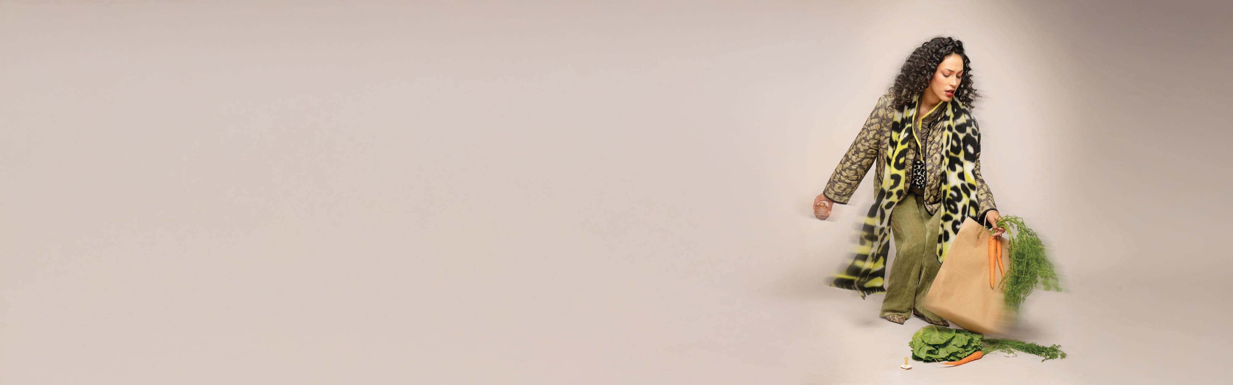 LIFE IN MOTION: CASUAL LOOKS