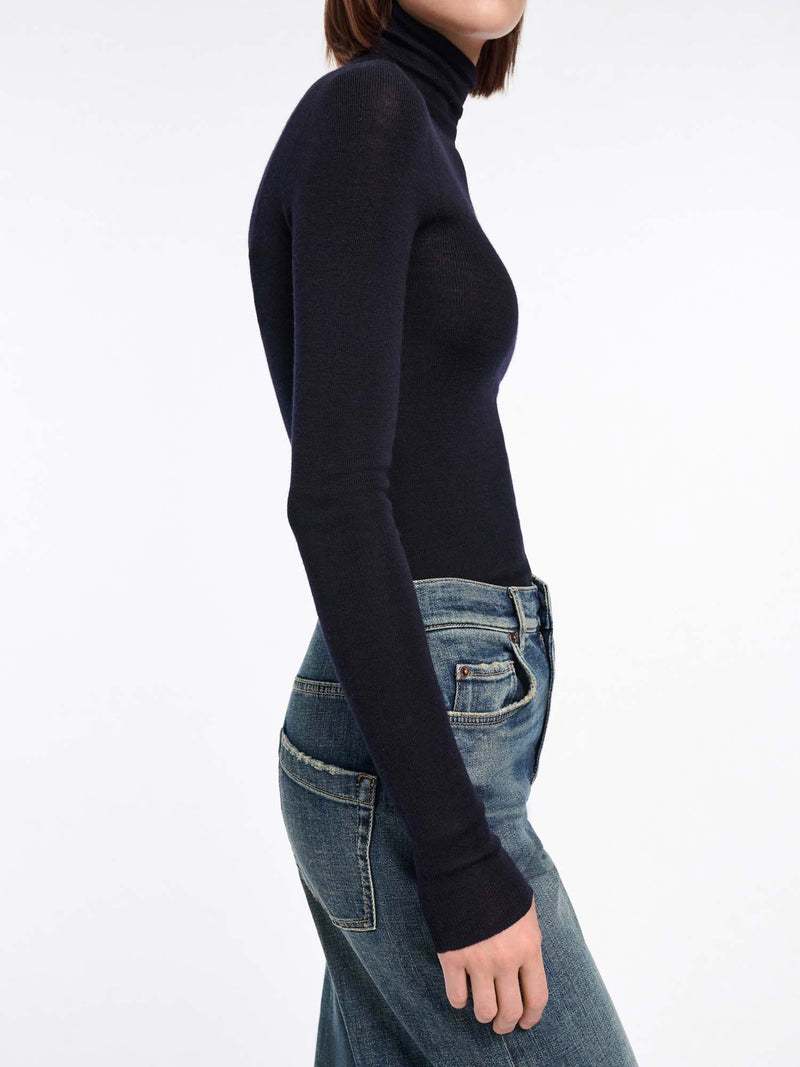 Dorothee Schumacher Urban Merino Seamless Turtleneck