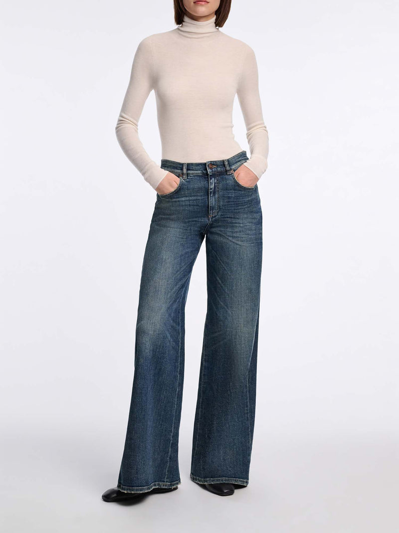 Dorothee Schumacher Urban Merino Seamless Turtleneck