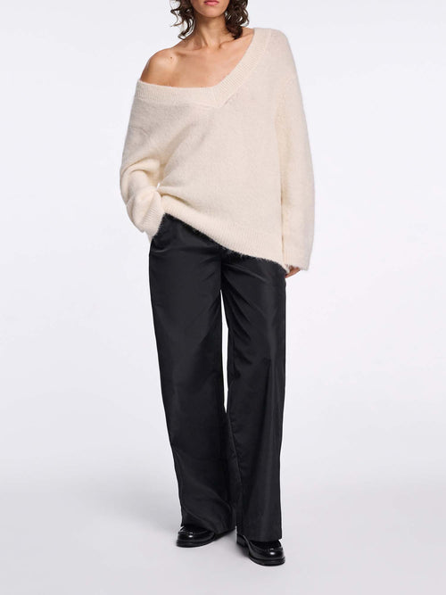 Dorothee Schumacher Loving Touch V-Neck Pullover