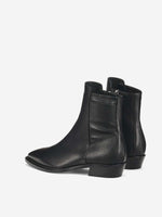 AGL Mahe' Stretch Lowboot