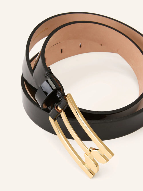 Victoria Beckham Regular Pin- Buckle Belt in Glossy Leather